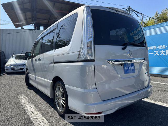 Nissan SERENA 2013-07 7252271-2