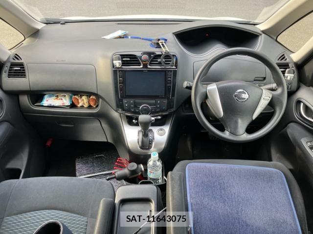 Nissan SERENA 2014-02 7252277-11