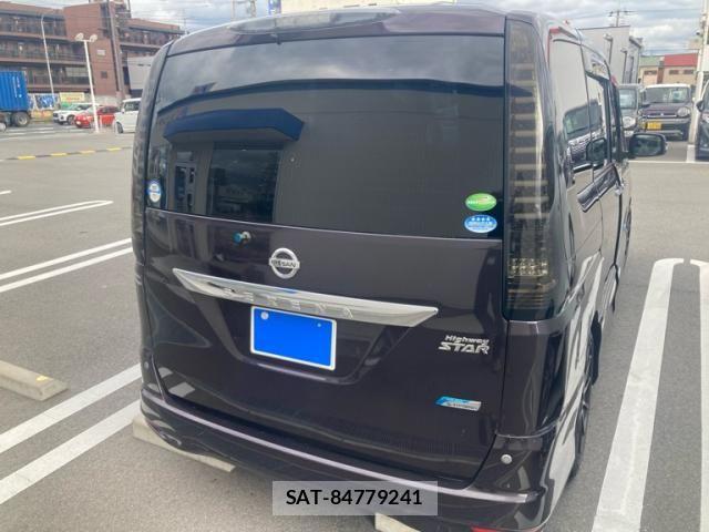 Nissan SERENA 2013-08 7252274-1