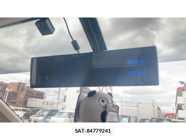 Nissan SERENA 2013-08 7252274-19