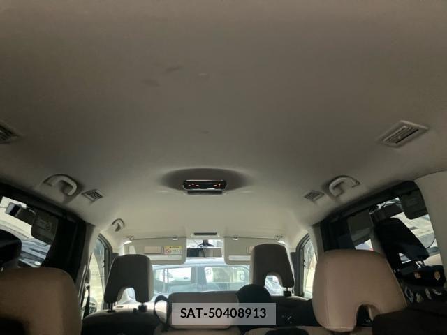 Nissan SERENA 2016-11 7252267-13