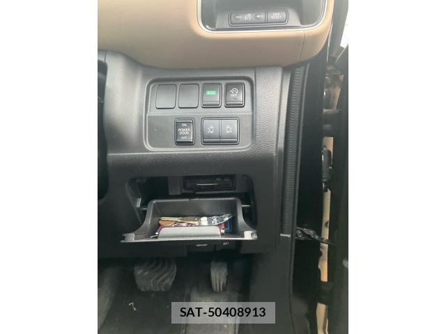 Nissan SERENA 2016-11 7252267-16