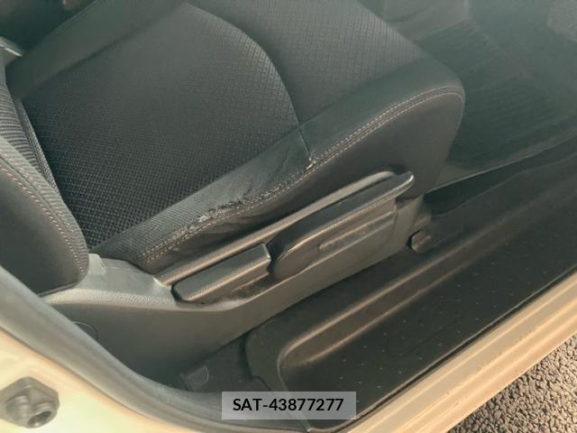 Nissan SERENA 2013-12 7252273-14