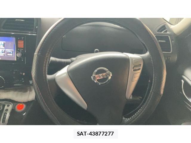 Nissan SERENA 2013-12 7252273-21