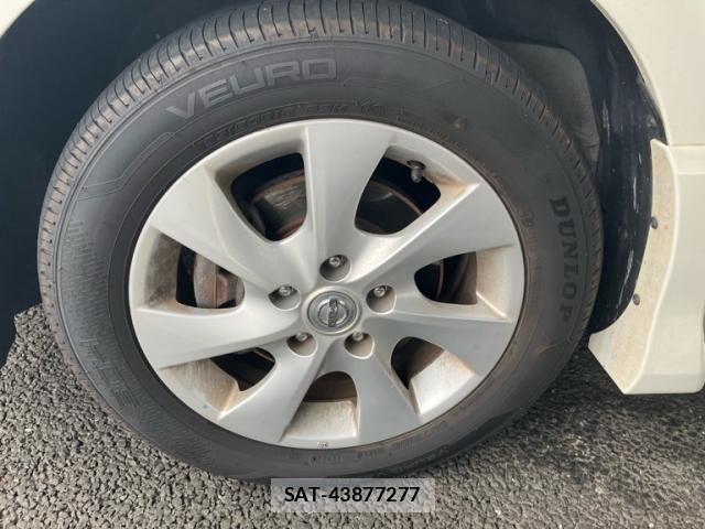 Nissan SERENA 2013-12 7252273-3