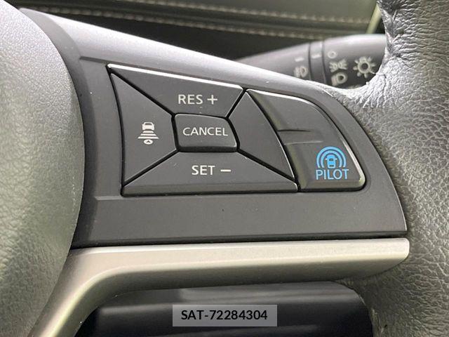 Nissan SERENA 2017-09 7252258-5
