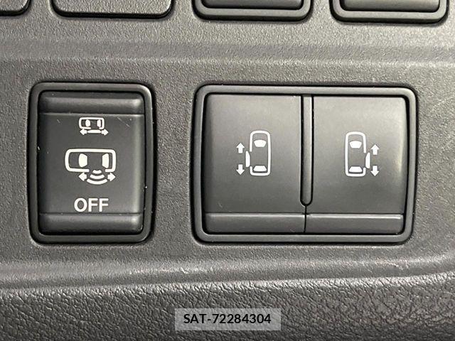 Nissan SERENA 2017-09 7252258-6