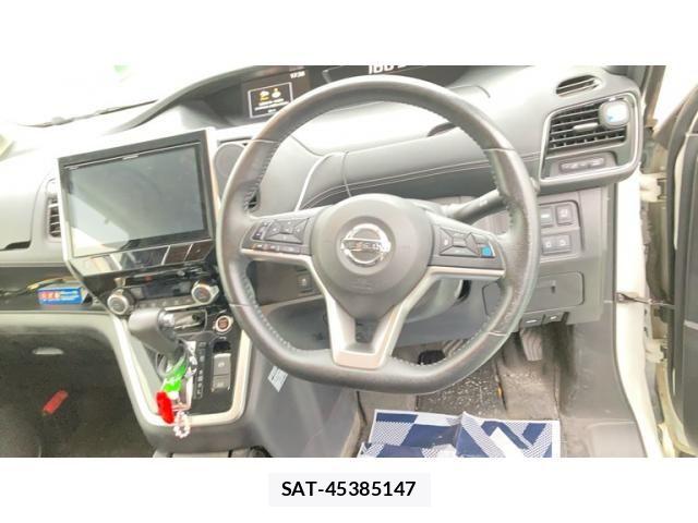 Nissan SERENA 2017-12 7252269-12