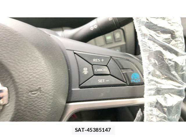Nissan SERENA 2017-12 7252269-16