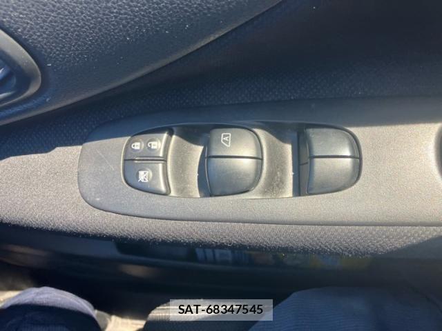 Nissan SERENA 2016-07 7252272-13