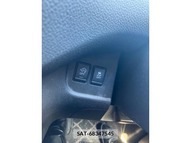 Nissan SERENA 2016-07 7252272-23