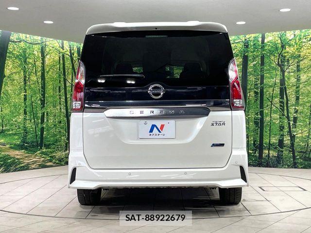 Nissan SERENA 2017-12 7252252-15