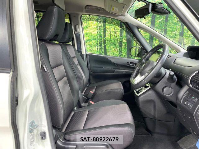 Nissan SERENA 2017-12 7252252-7