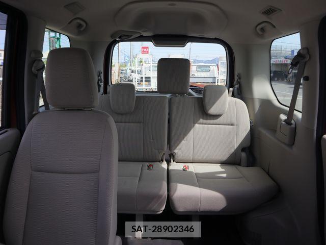 Nissan SERENA 2017-05 7272535-17