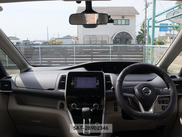 Nissan SERENA 2017-05 7272535-20