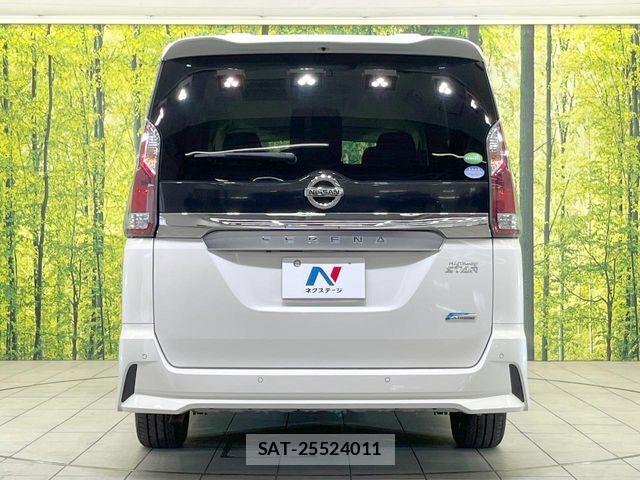 Nissan SERENA 2017-12 7272906-15