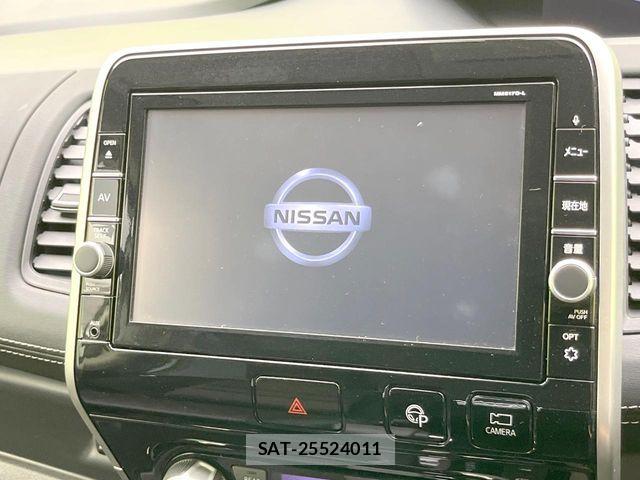 Nissan SERENA 2017-12 7272906-2