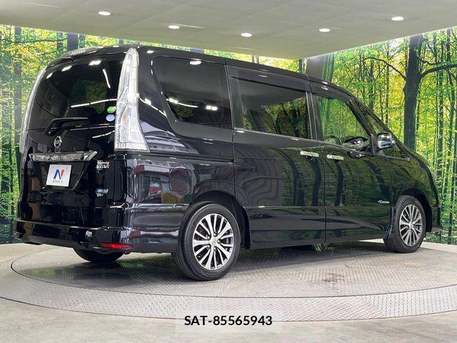 Nissan SERENA 2016-02 7272908-17