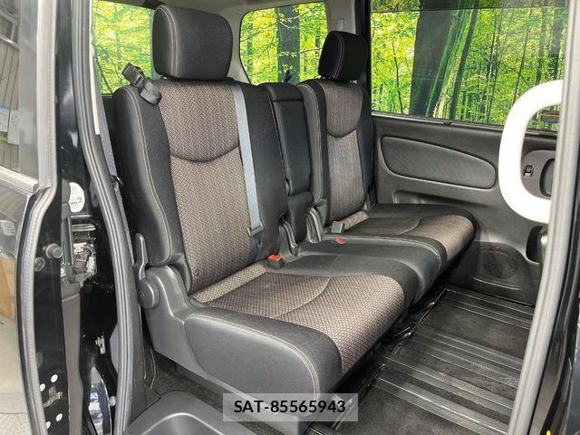 Nissan SERENA 2016-02 7272908-8