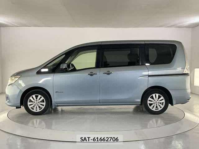 Nissan SERENA 2013-07 7272917-5