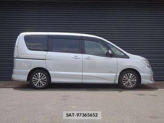 Nissan SERENA 2013-12 7272911-9