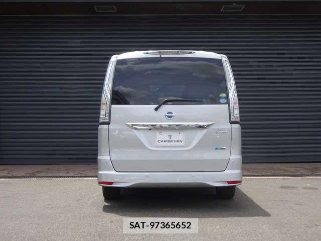 Nissan SERENA 2013-12 7272911-12