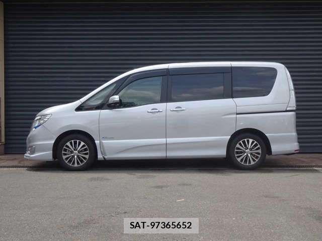 Nissan SERENA 2013-12 7272911-6