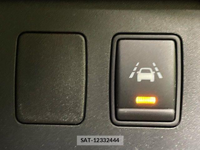 Nissan SERENA 2015-07 7272913-11
