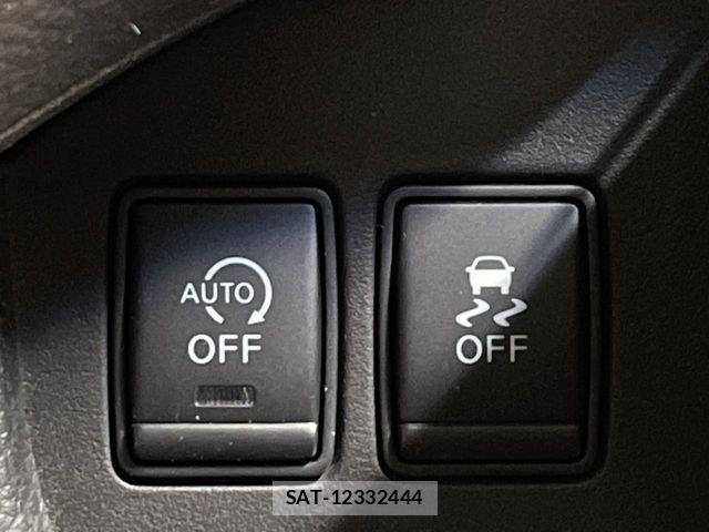 Nissan SERENA 2015-07 7272913-12
