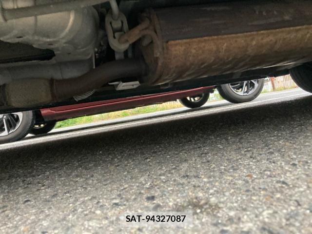 Nissan SERENA 2014-01 7272920-14
