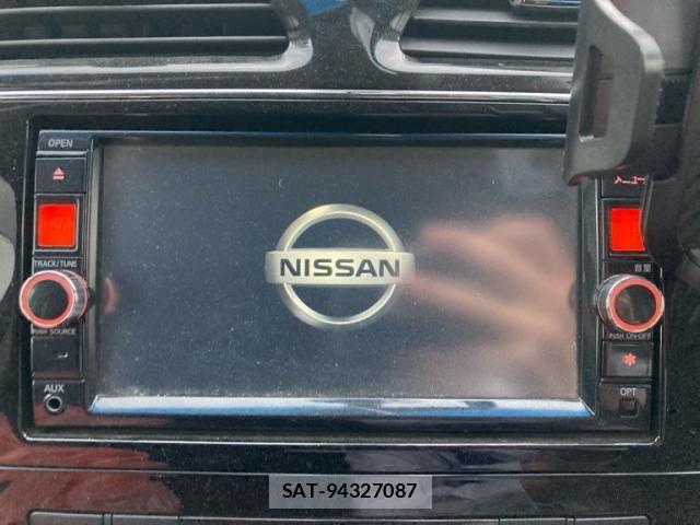 Nissan SERENA 2014-01 7272920-15