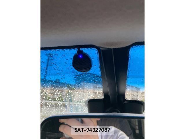 Nissan SERENA 2014-01 7272920-22