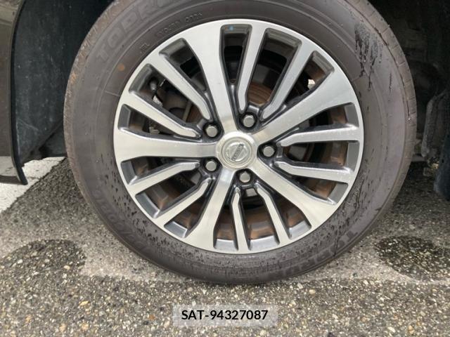 Nissan SERENA 2014-01 7272920-6