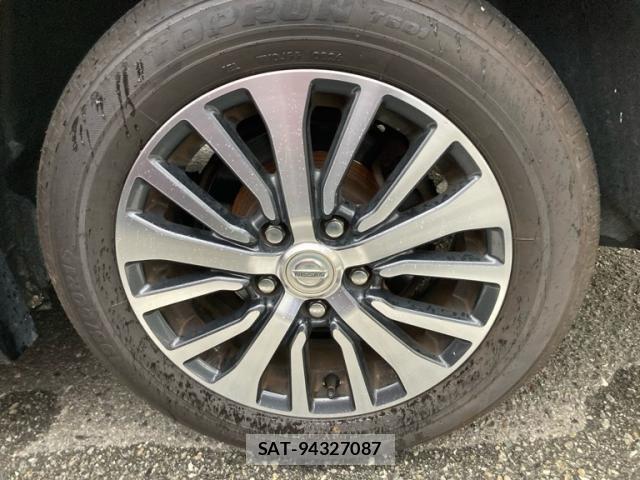 Nissan SERENA 2014-01 7272920-7