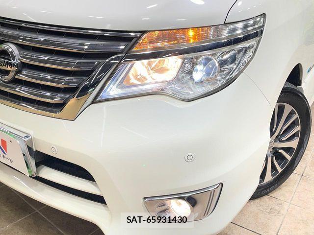 Nissan SERENA 2014-09 7272915-12