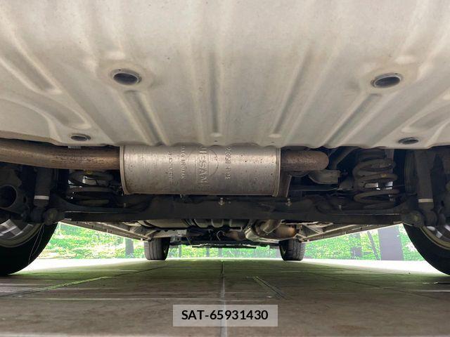 Nissan SERENA 2014-09 7272915-18