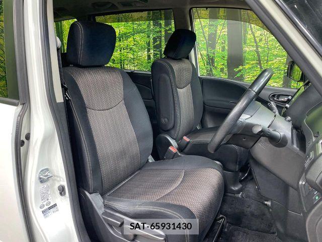 Nissan SERENA 2014-09 7272915-7