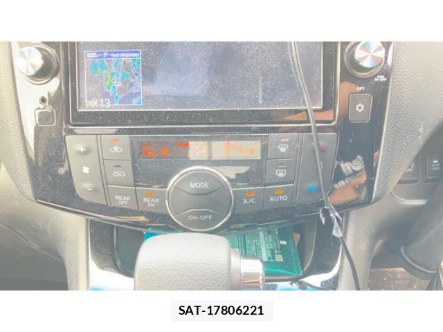 Nissan SERENA 2016-02 7272916-23
