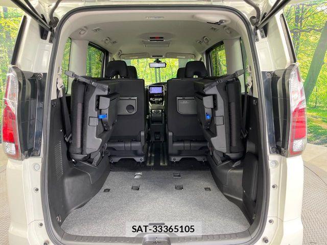 Nissan SERENA 2017-09 7272904-10