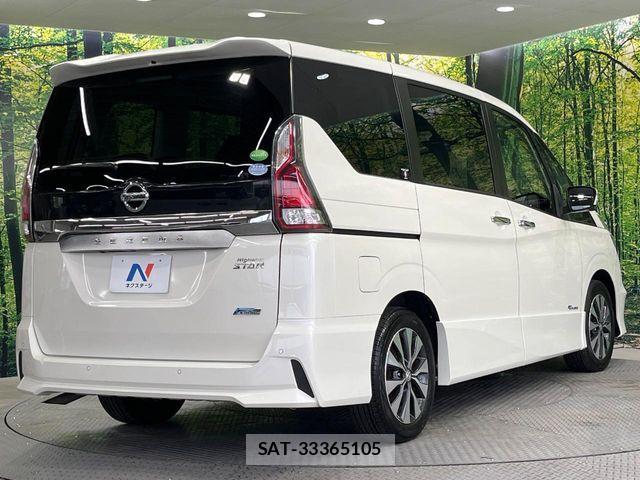Nissan SERENA 2017-09 7272904-17
