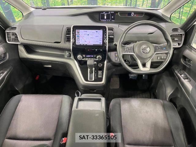 Nissan SERENA 2017-09 7272904-1