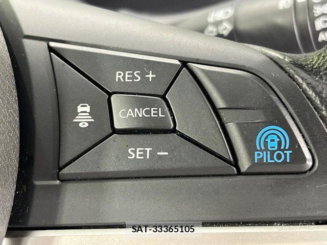 Nissan SERENA 2017-09 7272904-6