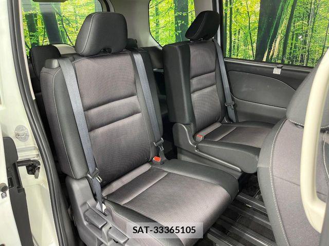 Nissan SERENA 2017-09 7272904-8