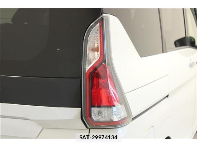Nissan SERENA 2017-03 7272912-17