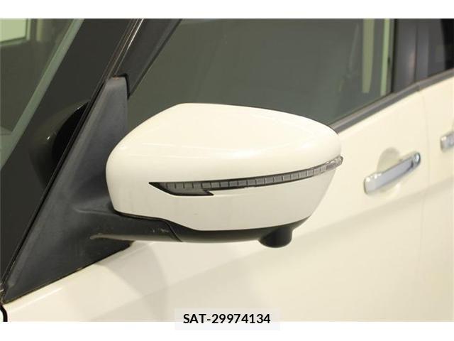 Nissan SERENA 2017-03 7272912-19