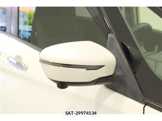 Nissan SERENA 2017-03 7272912-20