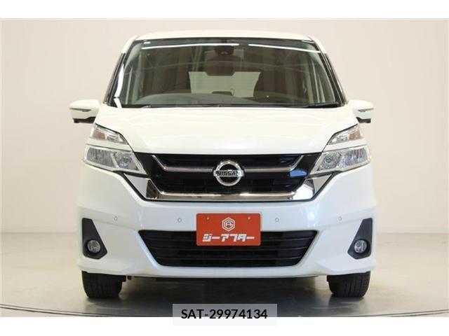 Nissan SERENA 2017-03 7272912-6