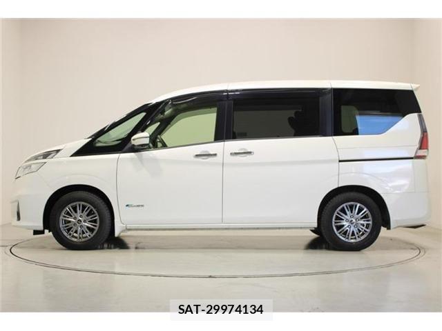Nissan SERENA 2017-03 7272912-8