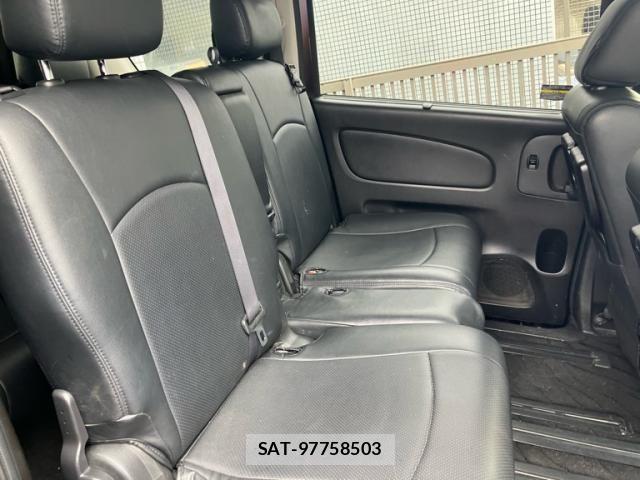 Nissan SERENA 2016-02 7272918-9