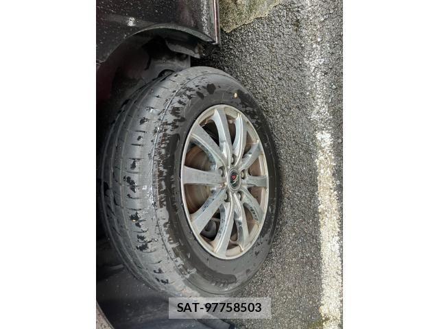 Nissan SERENA 2016-02 7272918-8